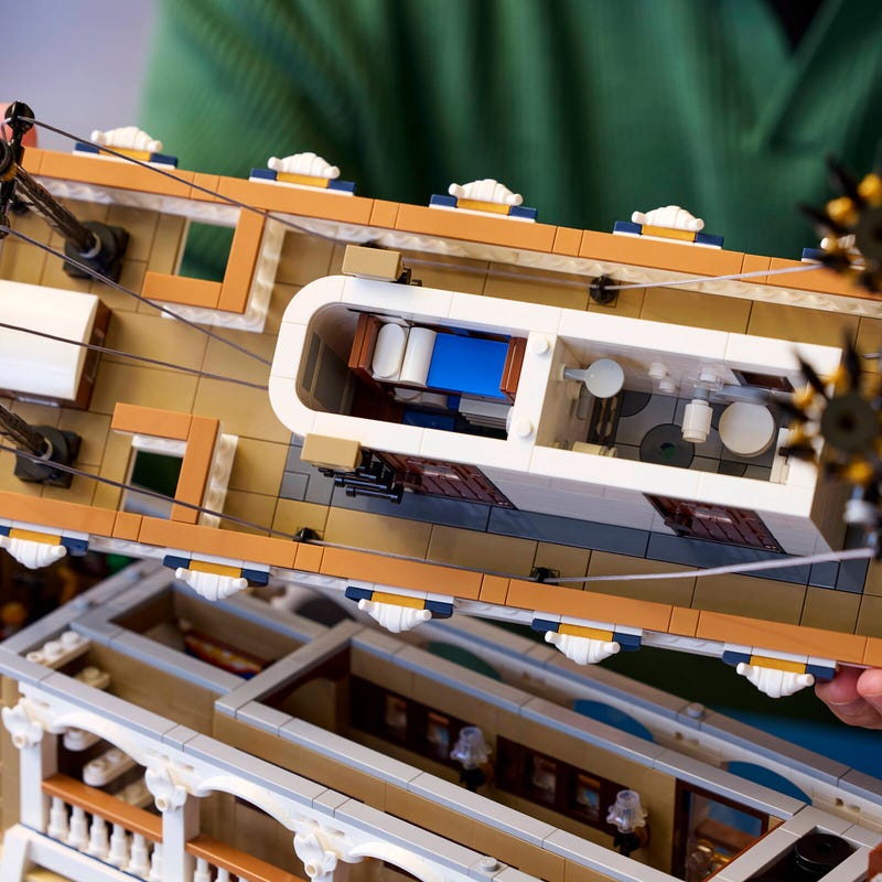 Exquisite Steamship Model, Recreate Maritime Legends
