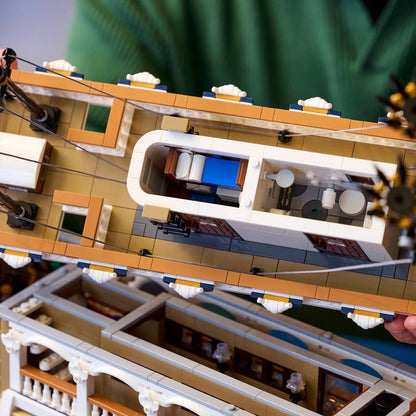 Exquisite Steamship Model, Recreate Maritime Legends